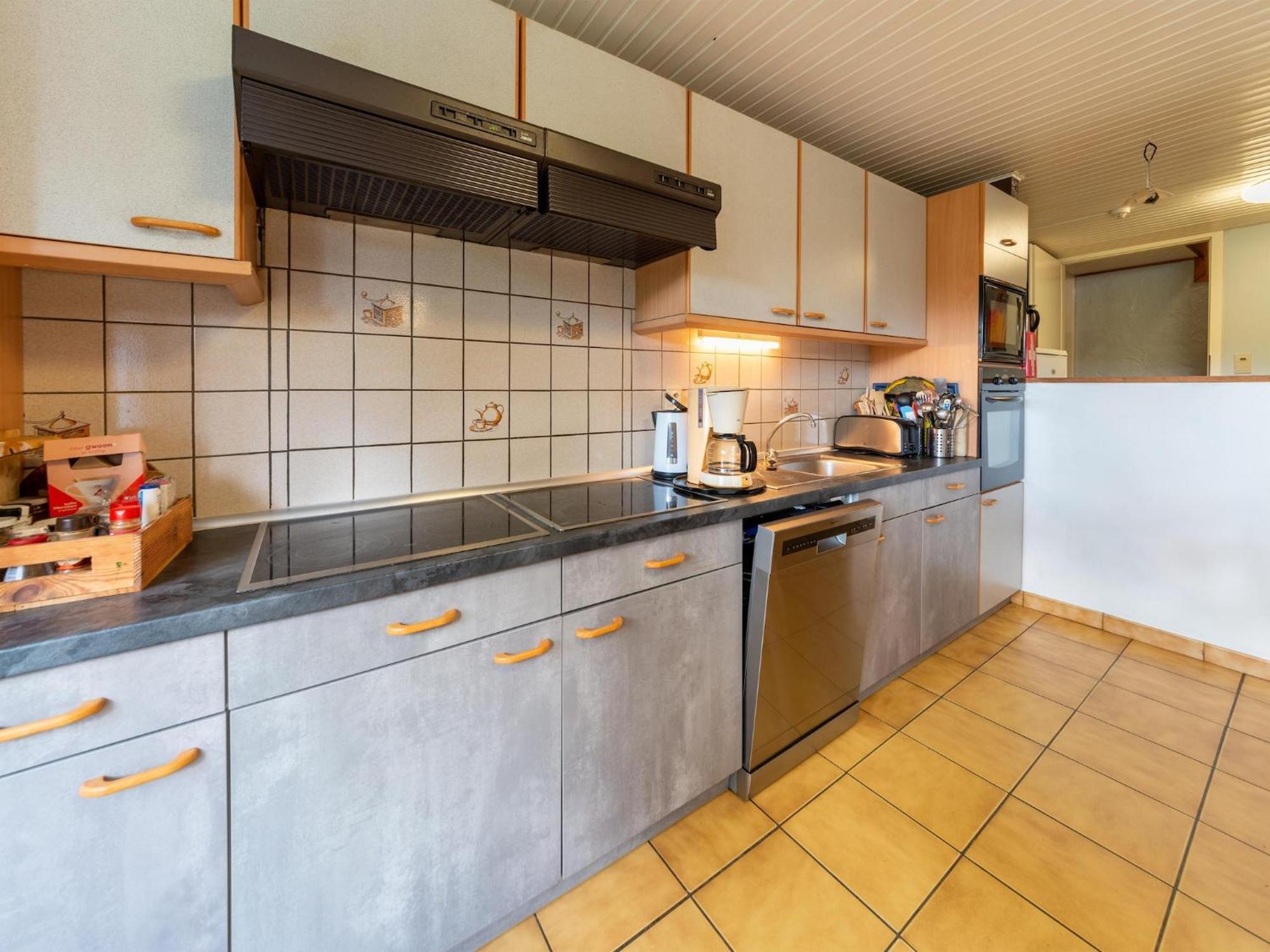 Wonderful Holiday Home In Montleban With Sauna Exteriör bild