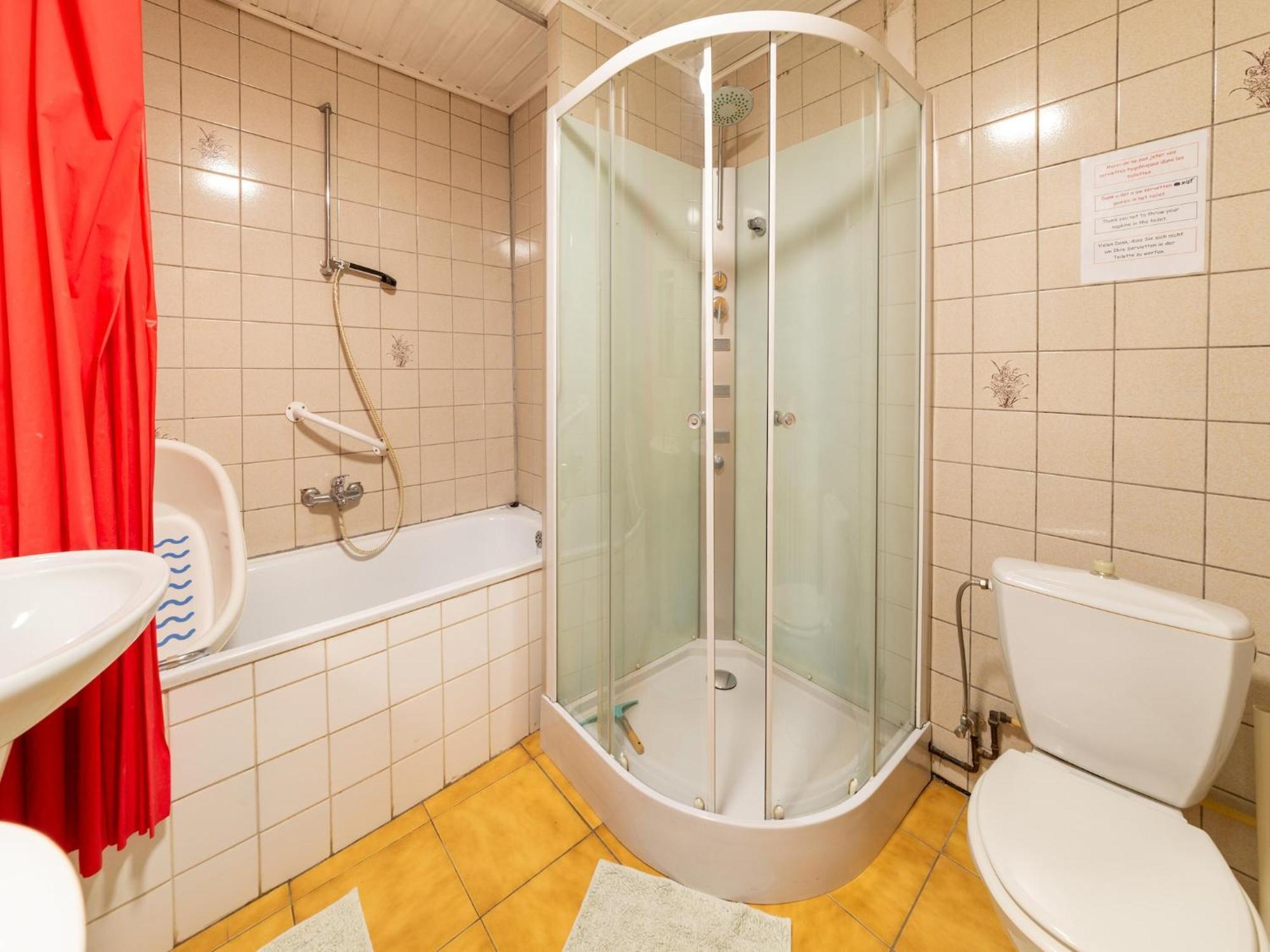 Wonderful Holiday Home In Montleban With Sauna Exteriör bild